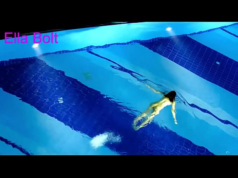 ❤️ Ich kann nicht aufhören zuzusehen, junge Blondine beim Nacktschwimmen im Pool des ELLA BOLT Resorts erwischt ️ Porn video bei porn de.kanalmoscow.ru ❤